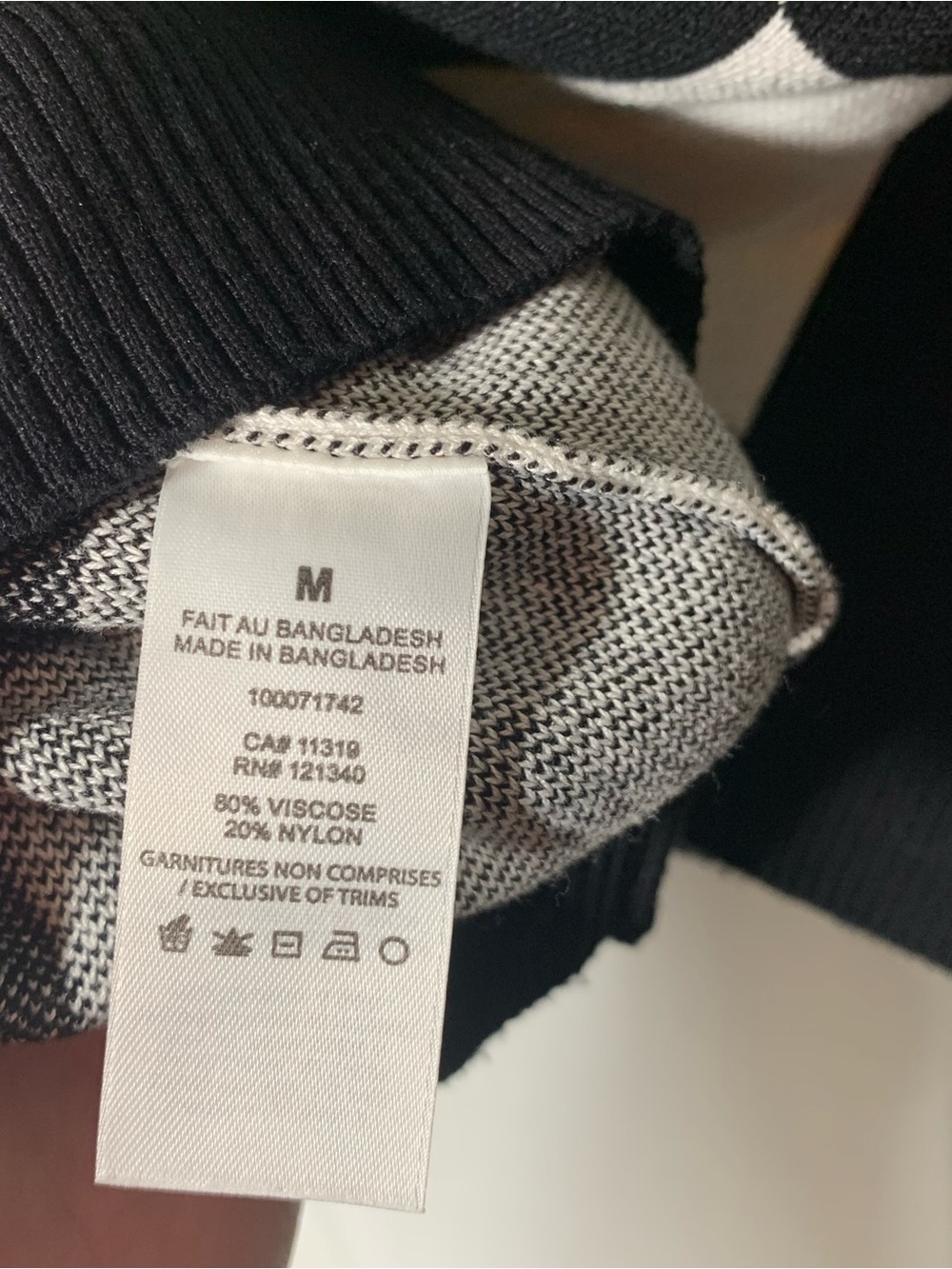 Garage Black and White Checkerboard V-Neck Cardigan - Picture 5 of 5